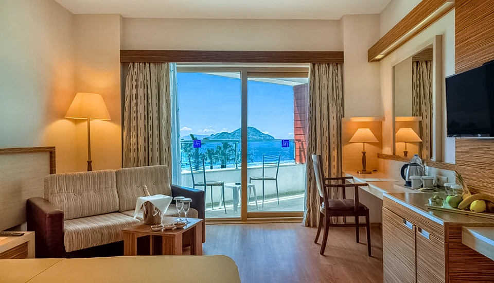 هتل آزور بای یلکن بدروم